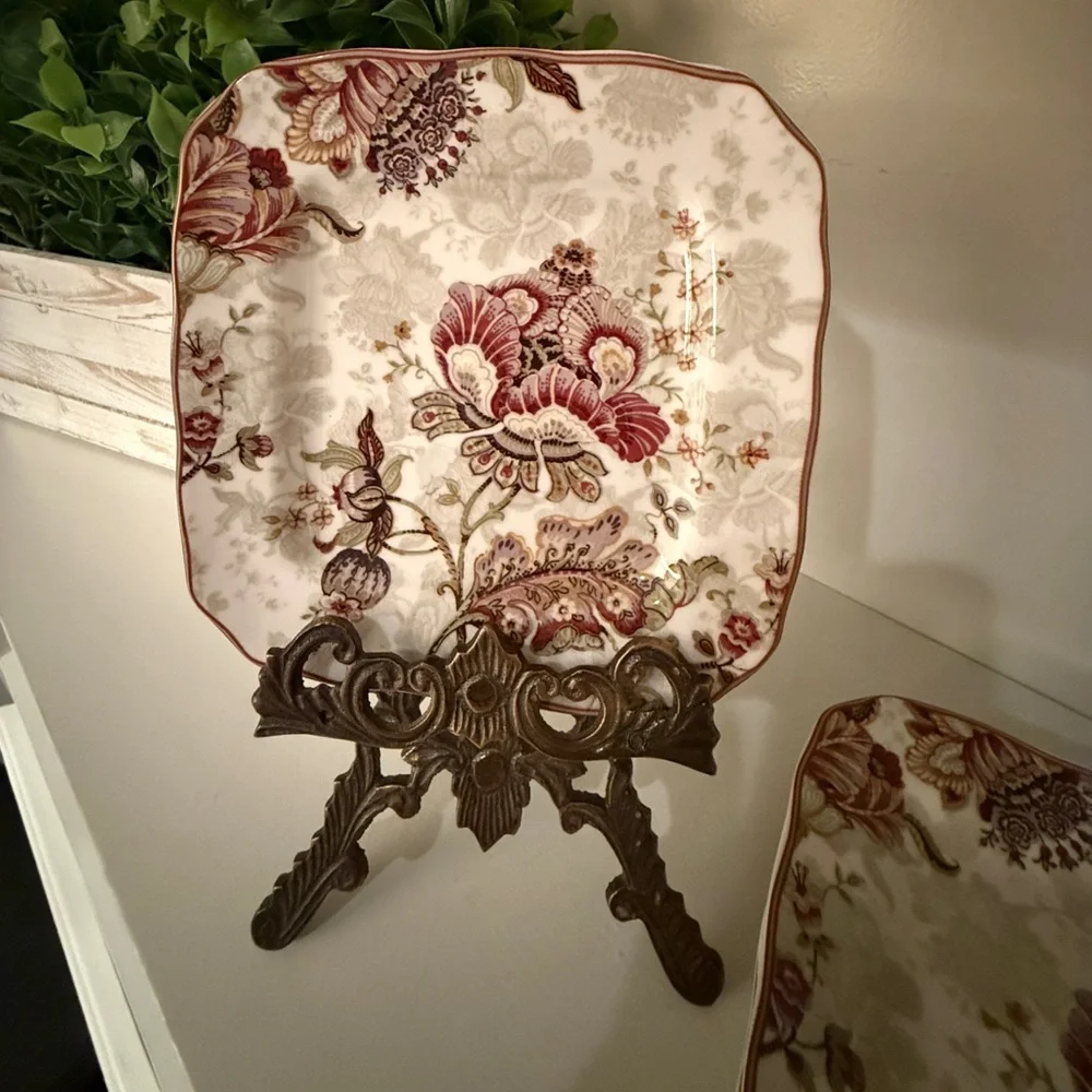 222 FIFTH GABRIELLE SQUARE SALAD PLATES Fine Porcelain China Indonesia Set of 4